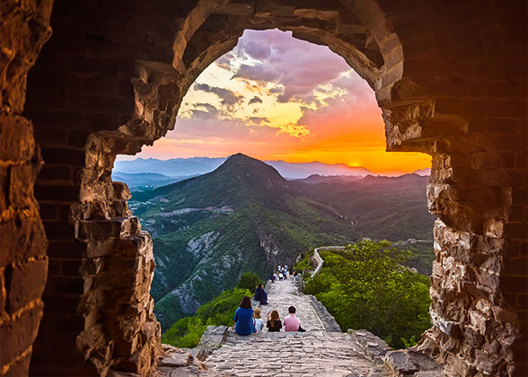Enjoy the Beautiful Scenery of Great Wall