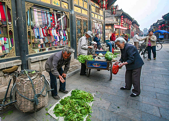 Vegetable Stand at Ming-Qing Street