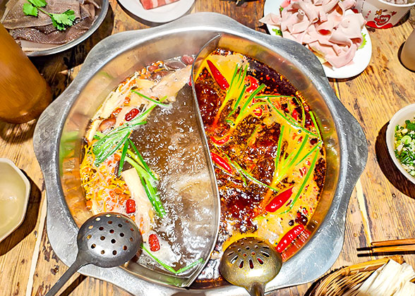 Taste the Hot Pot in Chongqing