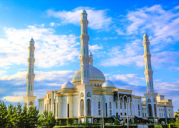 Hazrat Sultan Mosque, Astana