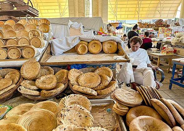 Green Bazaar, Almaty