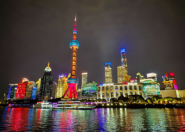 Capture the Dazzling Night Cityscape