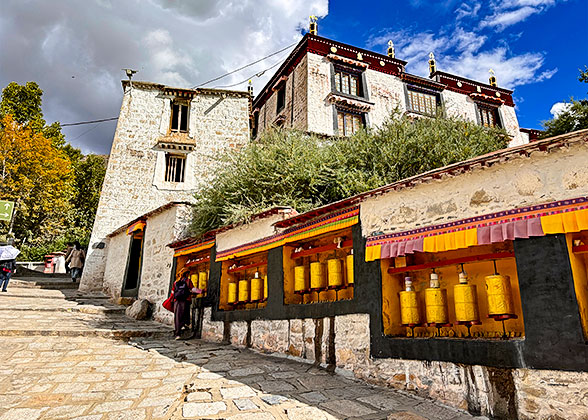 Drepung Monastery, Lhasa