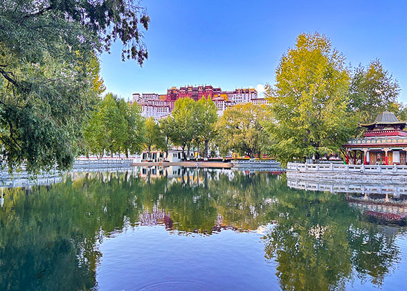 Dragon King Pool Park, Lhasa