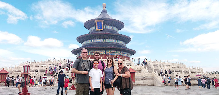 Marvel at the imposing architectures at the Temple of Heaven