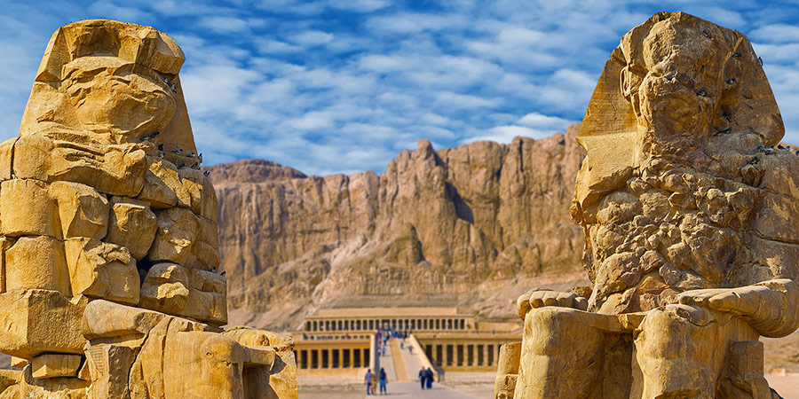 Have a glimpse of the two scriptures of Colossi of Memnon