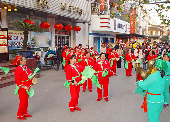 Folk activities in Beijing Hutong