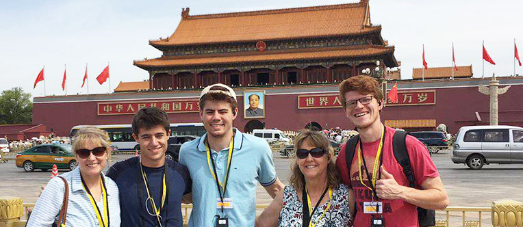 Take a morning walk at the venue of the grandiose Tiananmen Sqaure