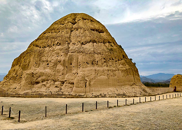 A Tomb in the Western Xia Imperial Tombs