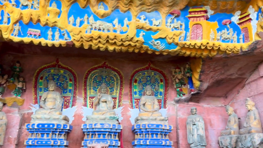 Erfo Hall of Xianyu Cave, Shunan Bamboo Sea, Yibin