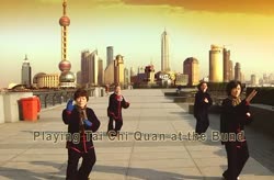 Playing Tai Chi Quan at the Bund