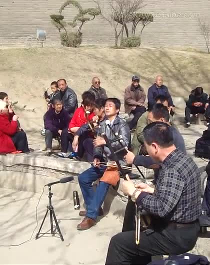 Locals Singing China Opera of Shaanxi at Xian City Wall-Park - 3