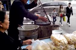 Making Chinese Egg Rolls