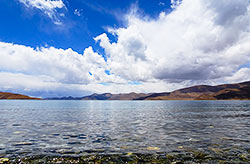 Yamdrok Yumtso Lake