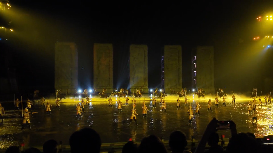 Three Kingdoms Live Performance at Zhongxian County, Yangtze River Cruise