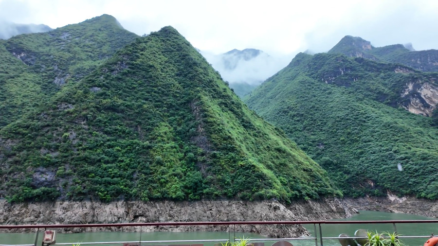 Wu Gorge, Yangtze River Cruise