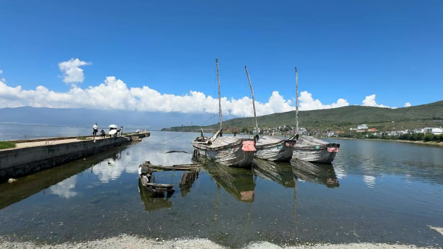 Erhai Lake, the Large Highland Lake in Dali