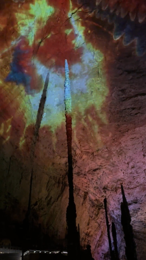  The Magic Cudgel, Yellow Dragon Cave, Zhangjiajie