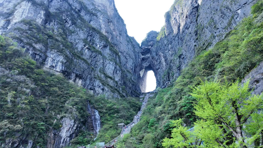 Tianmen Mountain 999 Stairways and Tianmen Cave
